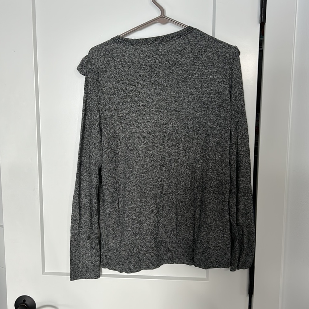 Sweater - Picture 4 of 4